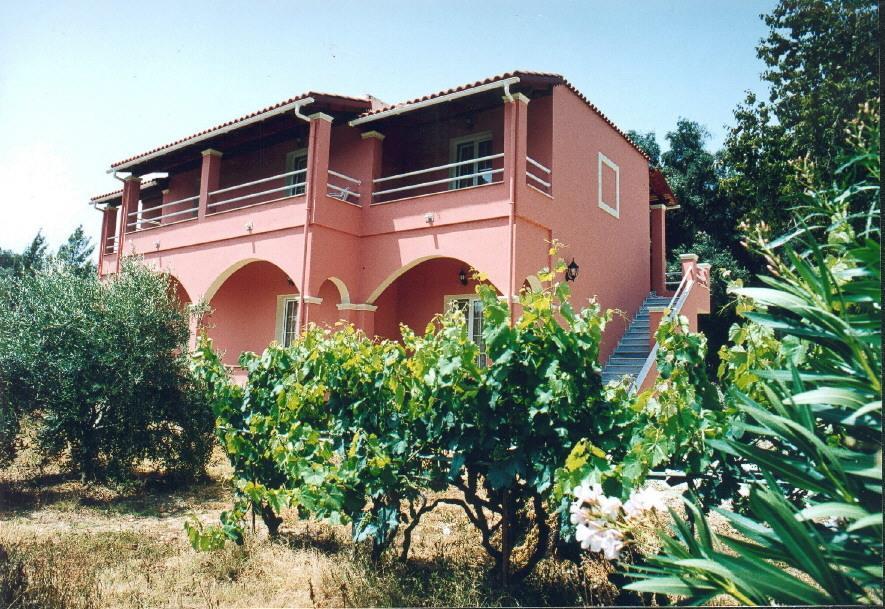 Kogeros Apartment Agios Georgios Pagon Exterior foto